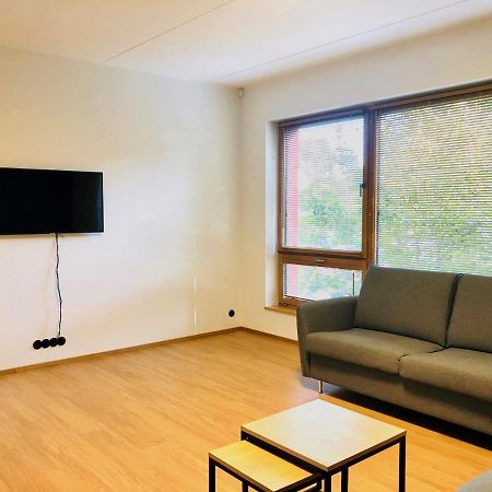 טאלין Self-Check-In Spacious 1 Bedroom Apartment With Free Parking מראה חיצוני תמונה