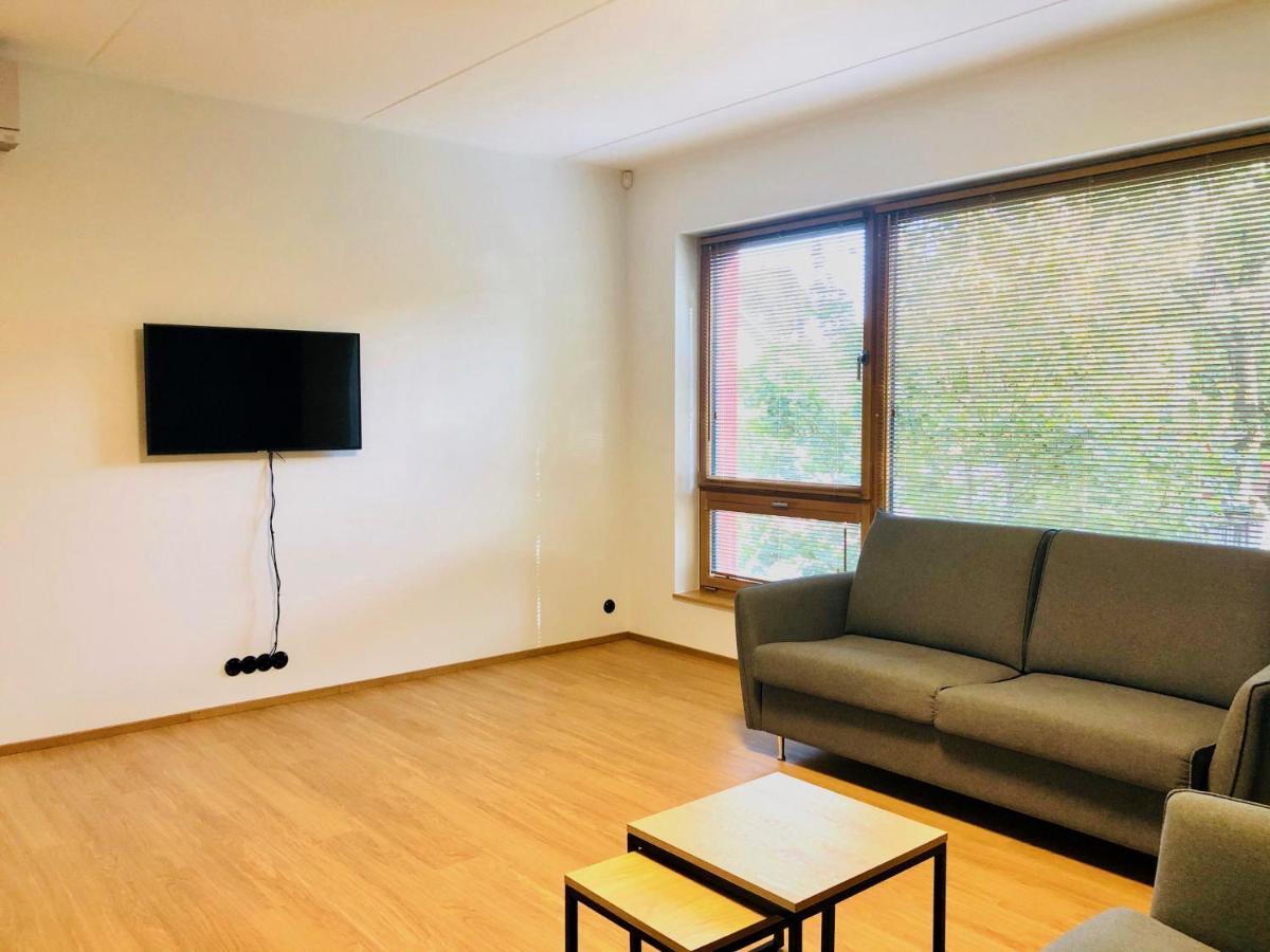 טאלין Self-Check-In Spacious 1 Bedroom Apartment With Free Parking מראה חיצוני תמונה