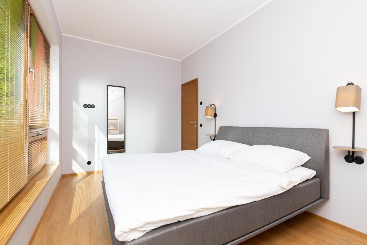 טאלין Self-Check-In Spacious 1 Bedroom Apartment With Free Parking מראה חיצוני תמונה
